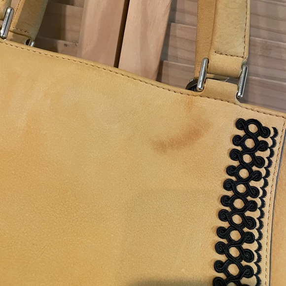 Kate Spade yellow and black tassel tote bag - Picture 10 of 10